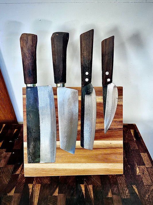 Set of 4 knives